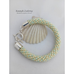 Bransoletka w pastelowych kolorach