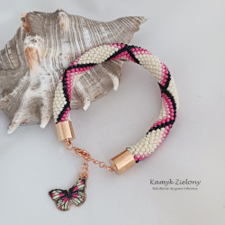 Bransoletka koralikowa z motylkiem