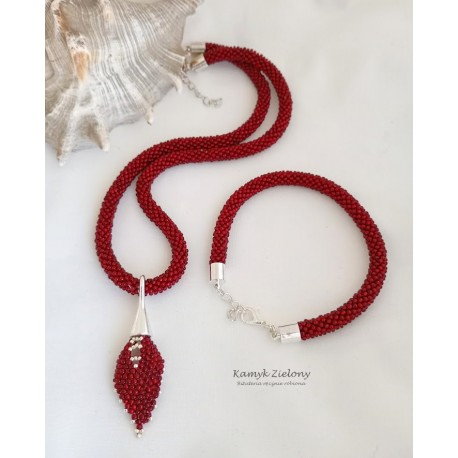 Komplet - naszyjnik i bransoletka w kolorze czerwonego wina